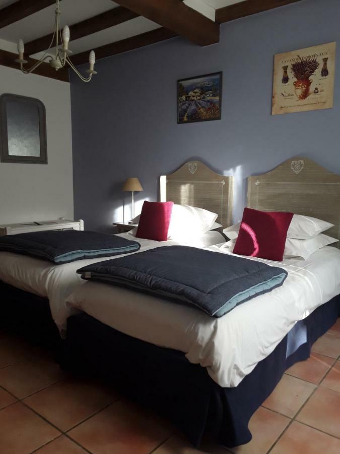 Bed and Breakfast Mas De L'Ile Aviñón Exterior foto